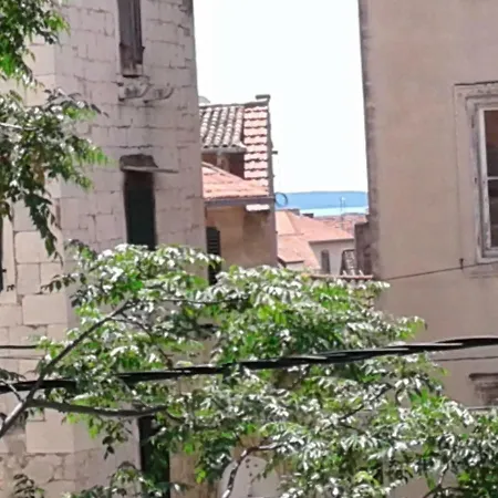 Apartman Stone Varos *