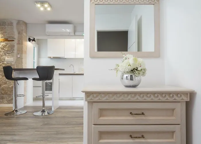 Apartment Stone Varos Split